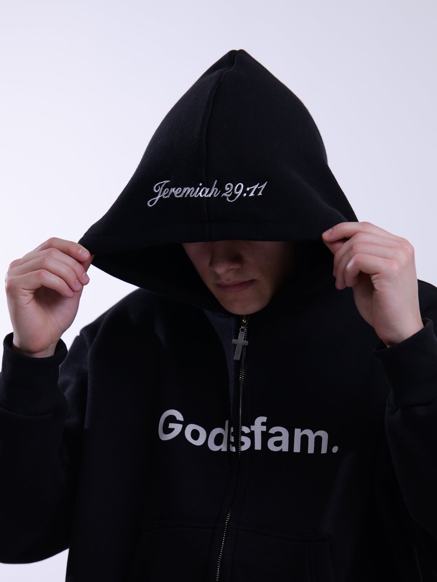 Godsfam. | The Black Zipper™