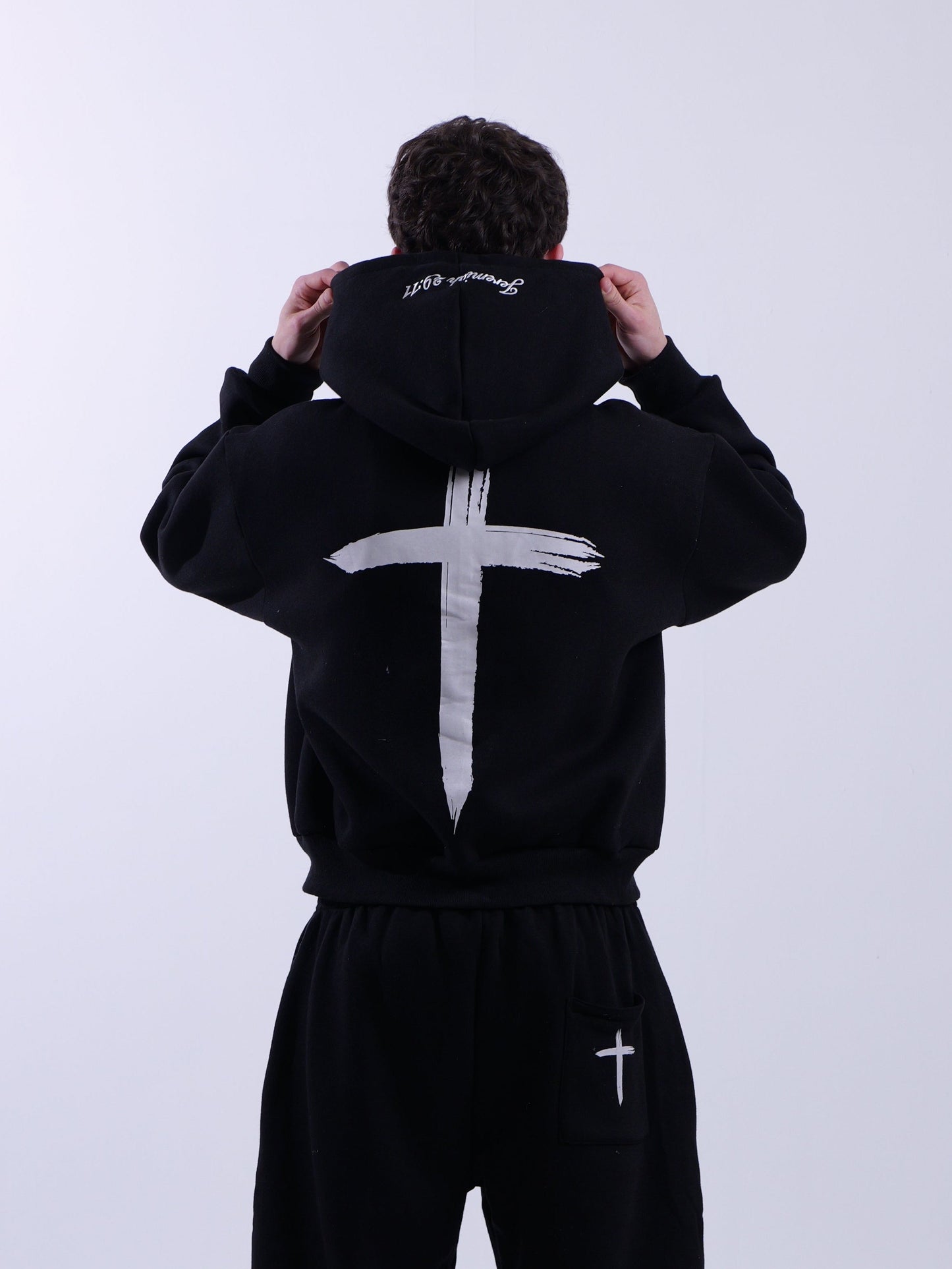 Godsfam. | The Black Zipper™