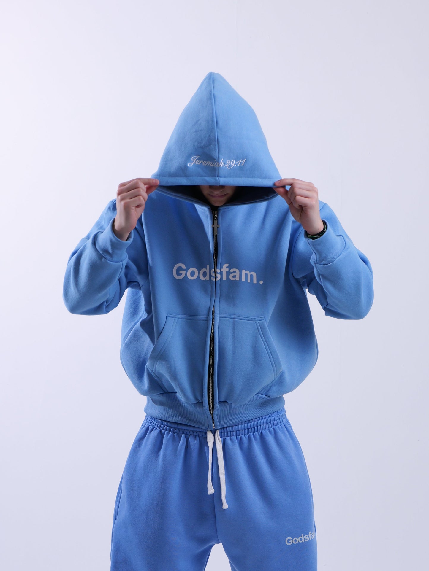 Godsfam. | The Blue Zipper™